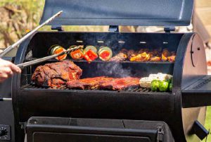 The Pros and Cons of Pellet Grills (Comprehensive Guide)